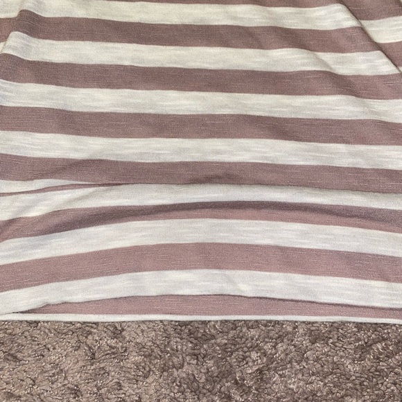 Charlotte Russe Women’s Striped Scoop Back Top Size Medium Short Sleeve Shirt - Picture 4 of 10